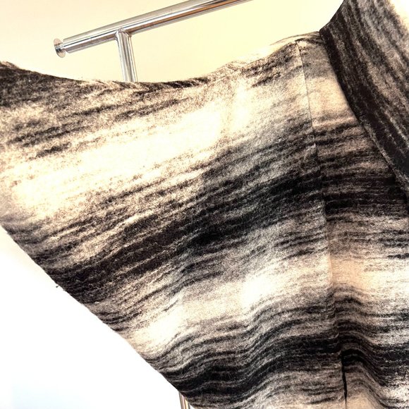 Virgin Wool Blend Black and White Contemporary Winter Cocoon Coat Sz Medium 8 - Picture 4 of 11